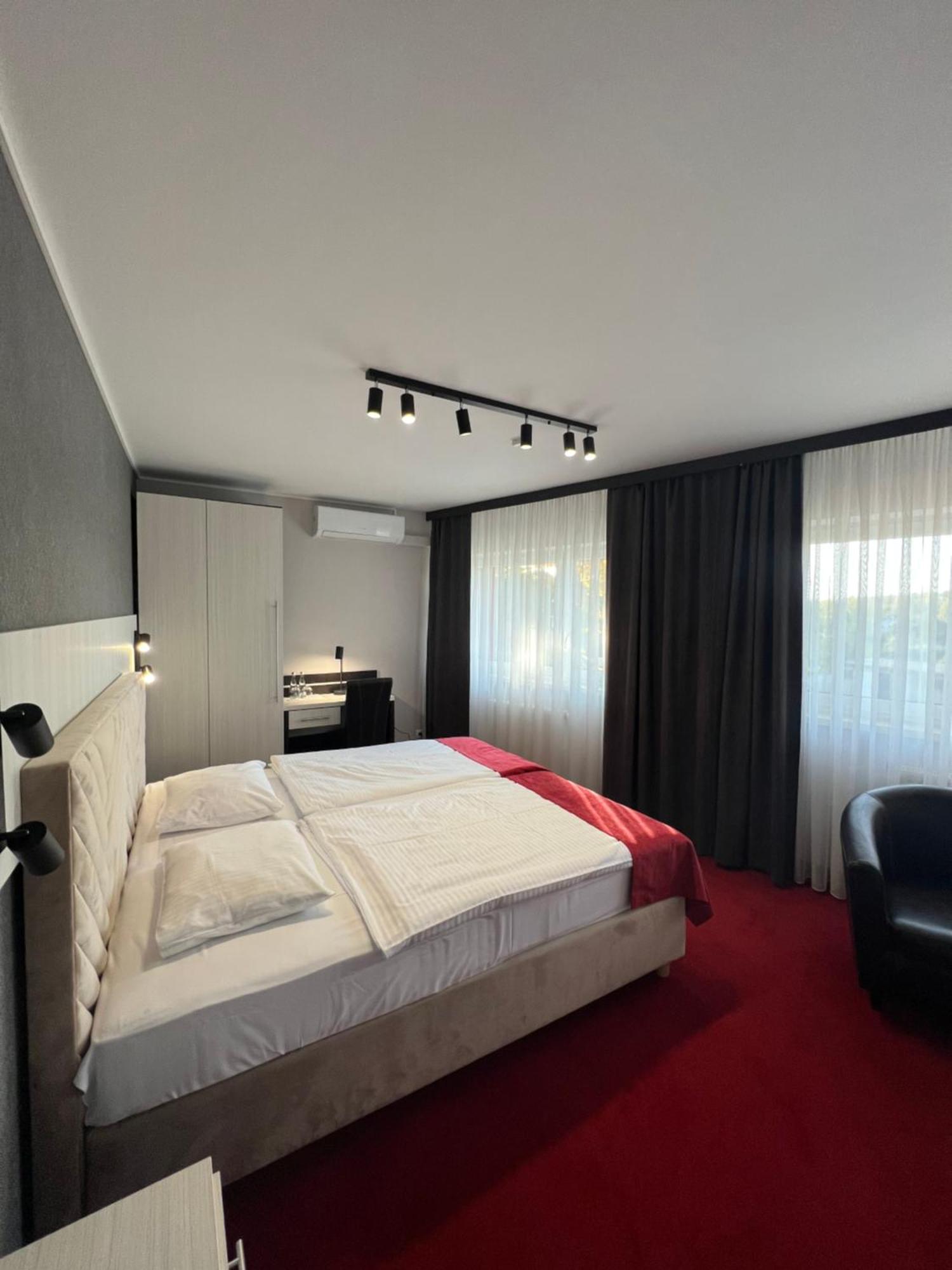 Hotel Olimp Prudnik Εξωτερικό φωτογραφία